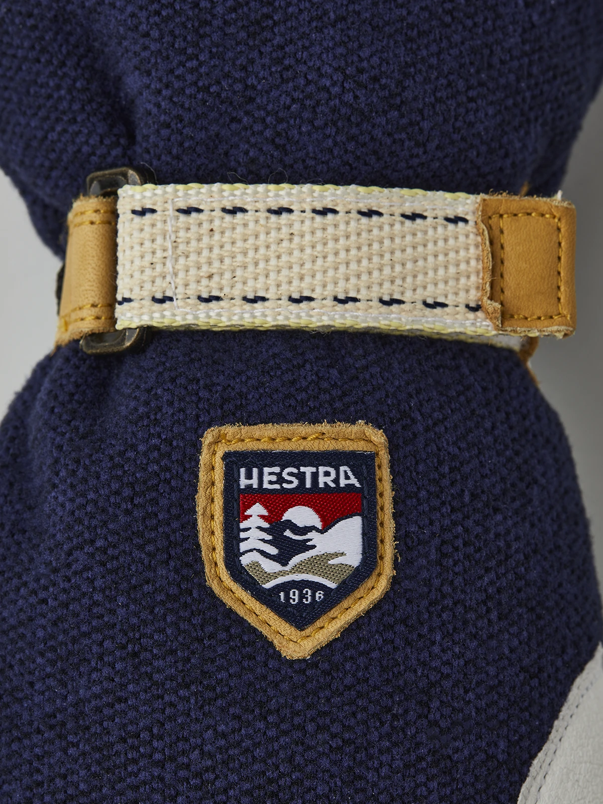 Hestra Windstopper Tour Mitt 4 Hestra Windstopper Tour Mitt - Image 4