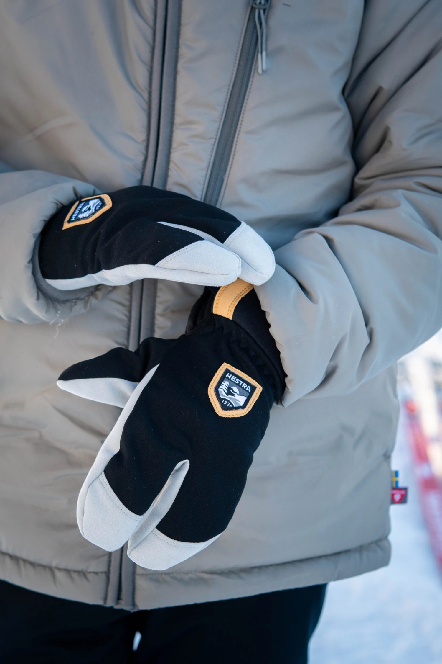 Hestra Wool Terry Jr Splitt Mitt 6 Hestra Wool Terry Jr Splitt Mitt - Image 6