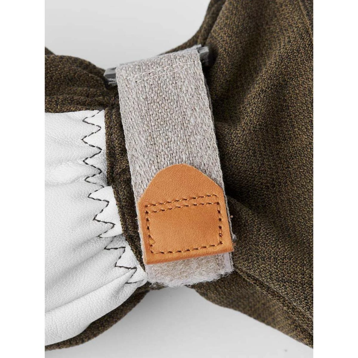 Hestra Army Leather Patrol Gauntlet 5-Finger Gloves 5 Hestra Army Leather Patrol Gauntlet 5-Finger Gloves - Image 5